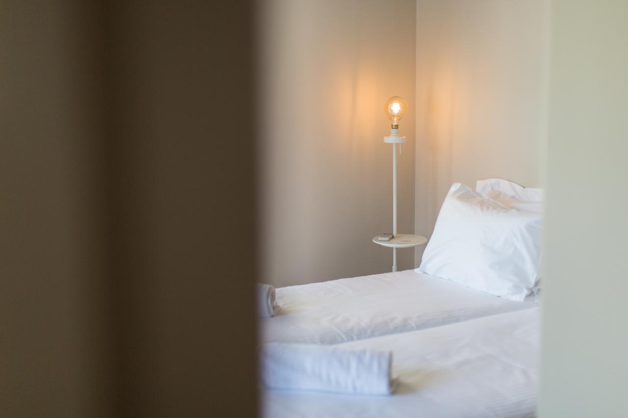 Aba Junior Apartment Veikou Street أثينا المظهر الخارجي الصورة